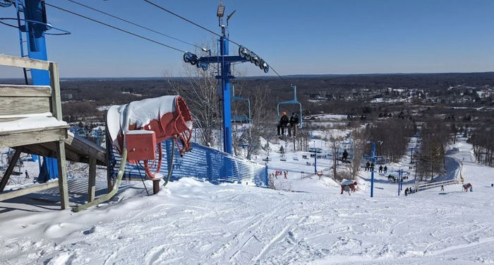 Mt Holly Ski & Snowboard Resort - Web Listing (newer photo)